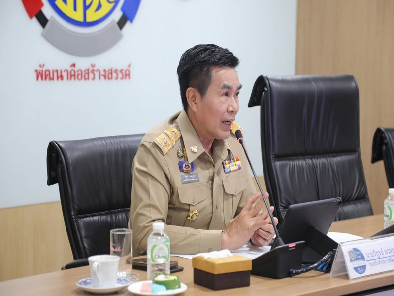 พช. ประชุมติดตามการขับเคลื่อนงานตามประเด็นเน้นย้ำในไตรมาส 2 พร้อมย้ำสร้างการรับรู้ภูมิปัญญาผ้าไทยและผ้าลายพระราชทาน น้อมนำแนวพระดำริของสมเด็จพระเจ้าลูกเธอ เจ้าฟ้าสิริวัณณวรี นารีรัตนราชกัญญา ในการส่งเสริมอนุรักษ์ภูมิปัญญาผ้าไทยให้ทันสมัยสู่สากล