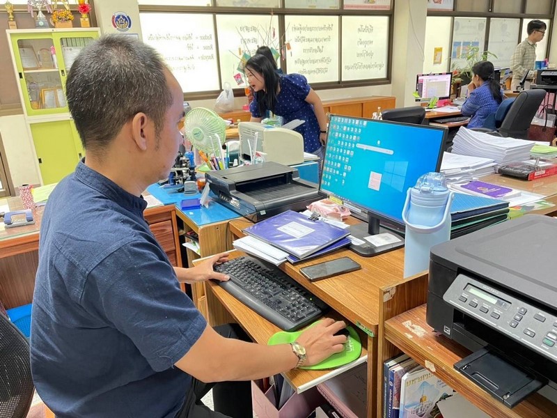 กรมการพัฒนาชุมชน สนับสนุนทีมไอทีลงพื้นที่ติดตามขับเคลื่อนงานระบบเครือข่ายอินเตอร์เน็ต และความมั่นคงปลอดภัยด้านเทคโนโลยีสารสนเทศ ณ จังหวัดมหาสารคาม