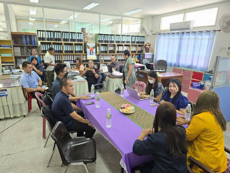 กรมการพัฒนาชุมชน สนับสนุนทีมไอทีลงพื้นที่ติดตามขับเคลื่อนงานระบบเครือข่ายอินเตอร์เน็ต และความมั่นคงปลอดภัยด้านเทคโนโลยีสารสนเทศ ณ จังหวัดมหาสารคาม