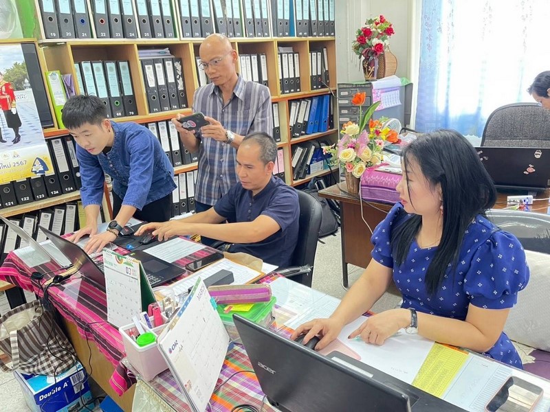กรมการพัฒนาชุมชน สนับสนุนทีมไอทีลงพื้นที่ติดตามขับเคลื่อนงานระบบเครือข่ายอินเตอร์เน็ต และความมั่นคงปลอดภัยด้านเทคโนโลยีสารสนเทศ ณ จังหวัดมหาสารคาม