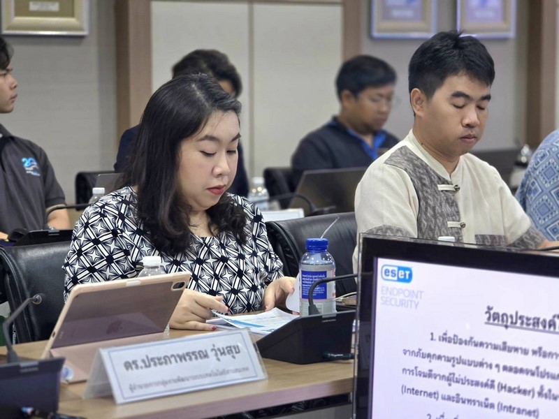 กรมการพัฒนาชุมชน เดินหน้าขับเคลื่อน Security Literacy and Awareness เพื่อเสริมสร้างความรู้และความตระหนักในการมั่นคงปลอดภัยด้านสารสนเทศเชิงรุกแก่บุคลากร