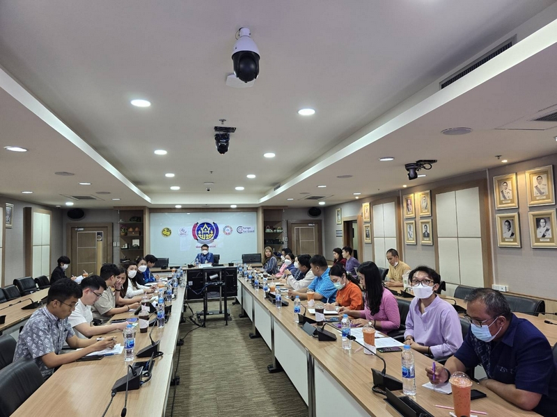 ศูนย์สารสนเทศเพื่อการพัฒนาชุมชน ได้จัดประชุมหารือการดำเนินการจัดการจัดทำข้อคำถามพร้อมคำตอบในระบบ Chatbot “น้องพัฒน์” เพื่อให้ข้อมูลมีความสมบูรณ์และมีประสิทธิภาพสูงสุด