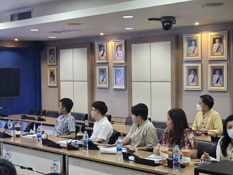 ศูนย์สารสนเทศเพื่อการพัฒนาชุมชน ได้จัดประชุมหารือการดำเนินการจัดการจัดทำข้อคำถามพร้อมคำตอบในระบบ Chatbot “น้องพัฒน์” เพื่อให้ข้อมูลมีความสมบูรณ์และมีประสิทธิภาพสูงสุด