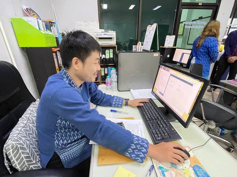 กรมการพัฒนาชุมชน สนับสนุนทีมไอทีลงพื้นที่ติดตามขับเคลื่อนงานระบบเทคโนโลยีสารสนเทศ เครือข่ายอินเตอร์เน็ต และความมั่นคงปลอดภัยสารสนเทศ ณ จังหวัดสุโขทัย