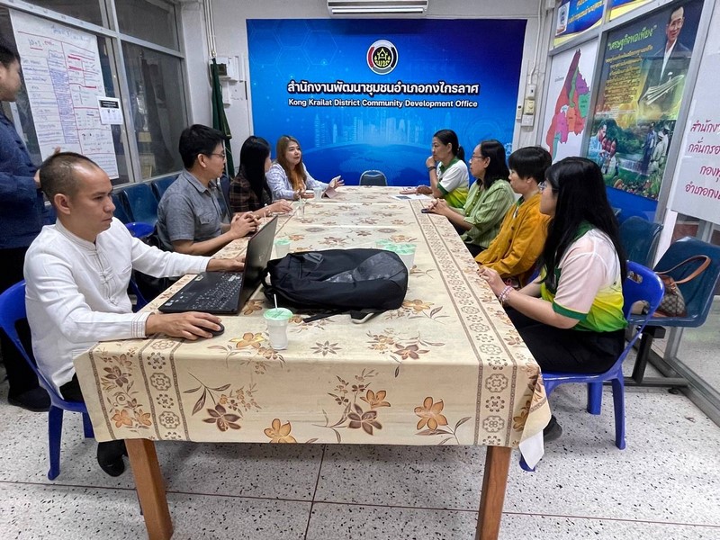 กรมการพัฒนาชุมชน สนับสนุนทีมไอทีลงพื้นที่ติดตามขับเคลื่อนงานระบบเทคโนโลยีสารสนเทศ เครือข่ายอินเตอร์เน็ต และความมั่นคงปลอดภัยสารสนเทศ ณ จังหวัดสุโขทัย