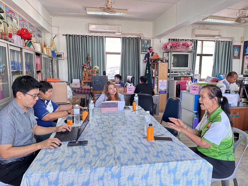 กรมการพัฒนาชุมชน สนับสนุนทีมไอทีลงพื้นที่ติดตามขับเคลื่อนงานระบบเทคโนโลยีสารสนเทศ เครือข่ายอินเตอร์เน็ต และความมั่นคงปลอดภัยสารสนเทศ ณ จังหวัดสุโขทัย