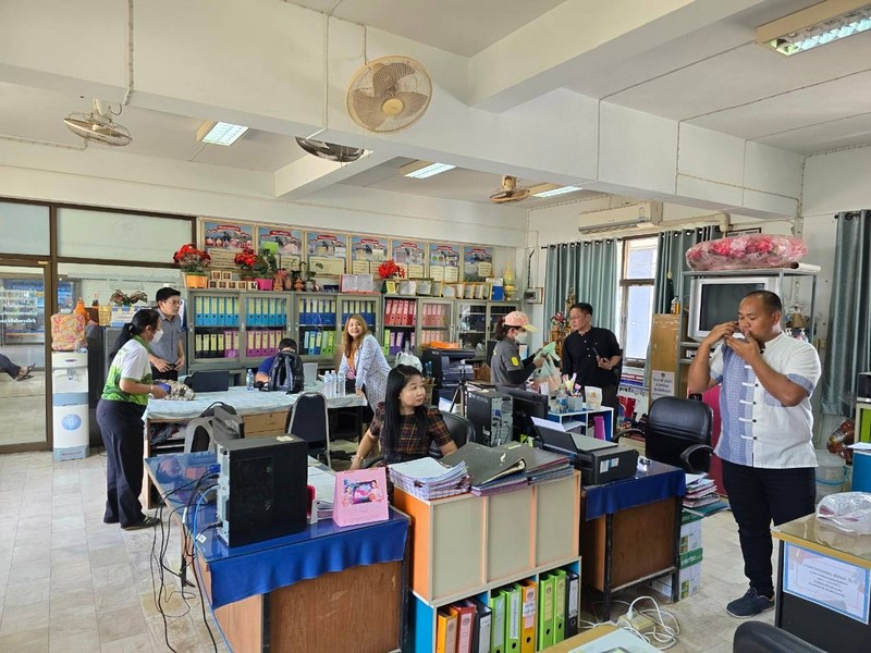 กรมการพัฒนาชุมชน สนับสนุนทีมไอทีลงพื้นที่ติดตามขับเคลื่อนงานระบบเทคโนโลยีสารสนเทศ เครือข่ายอินเตอร์เน็ต และความมั่นคงปลอดภัยสารสนเทศ ณ จังหวัดสุโขทัย