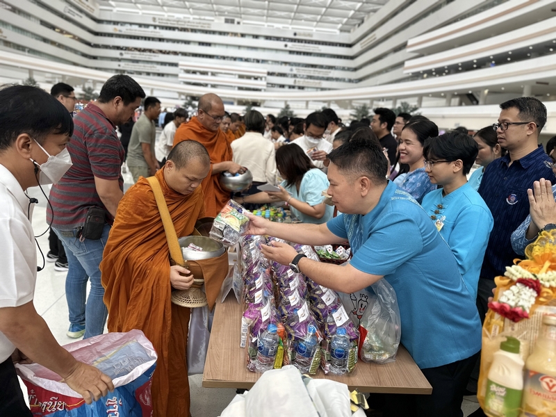 ศสท. จัดกิจกรรมทำบุญเนื่องในวันวิสาขบูชา เสริมสร้างคุณธรรม ”กตัญญู“ ภายใต้โครงการพัฒนาชุมชนใสสะอาด ประจำปีงบประมาณ พ.ศ. 2567 มิติที่ 4 การเสริมสร้างองค์กรคุณธรรม