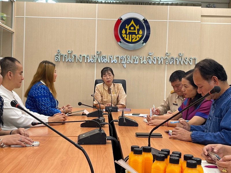กรมการพัฒนาชุมชน สนับสนุนทีมไอทีลงพื้นที่ติดตามขับเคลื่อนงานระบบเทคโนโลยีสารสนเทศ เครือข่ายอินเตอร์เน็ต และความมั่นคงปลอดภัยสารสนเทศ ณ จังหวัดพังงา