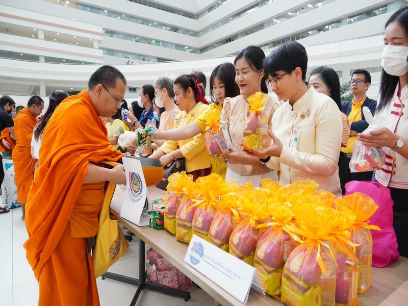 ศสท. ร่วมกิจกรรมออมบุญ “วันเข้าพรรษา“ ประจำปี 2567 ร่วมทำบุญตักบาตร ข้าวสาร อาหารแห้ง