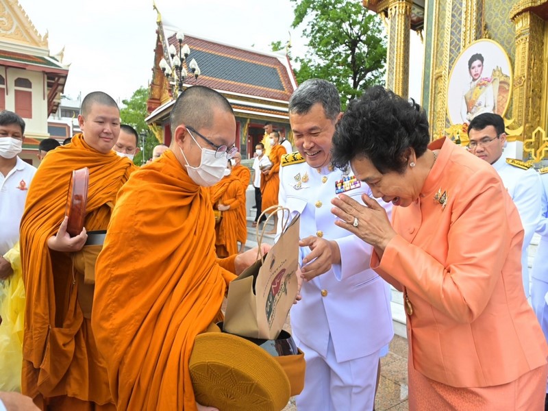 ศูนย์สารสนเทศฯ ร่วมพิธีทำบุญตักบาตรถวายพระกุศลและถวายพระพร เนื่องในโอกาสวันคล้ายวันประสูติ สมเด็จพระเจ้าน้องนางเธอ เจ้าฟ้าจุฬาภรณวลัยลักษณ์ อัครราชกุมารี กรมพระศรีสวางควัฒน วรขัตติยราชนารี