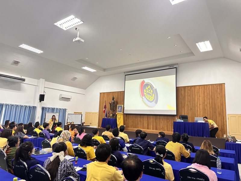 ศูนย์สารสนเทศเพื่อการพัฒนาชุมชน ร่วมเป็นวิทยากรโครงการพัฒนาข้าราชการที่อยู่ระหว่างทดลองปฏิบัติหน้าที่ราชการพัฒนากรก่อนประจำการ รุ่นที่ 127