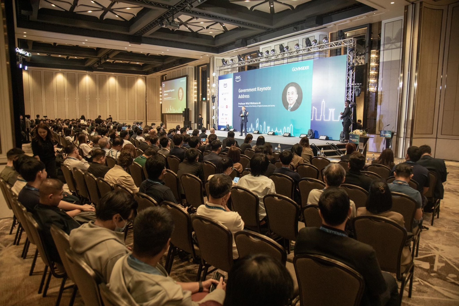 กรมการพัฒนาชุมชนร่วมงาน AWS PUBLIC SECTORDAY THAILAND 2024 เจาะลึกนวัตกรรมดิจิทัลยกระดับบริการสาธารณะ