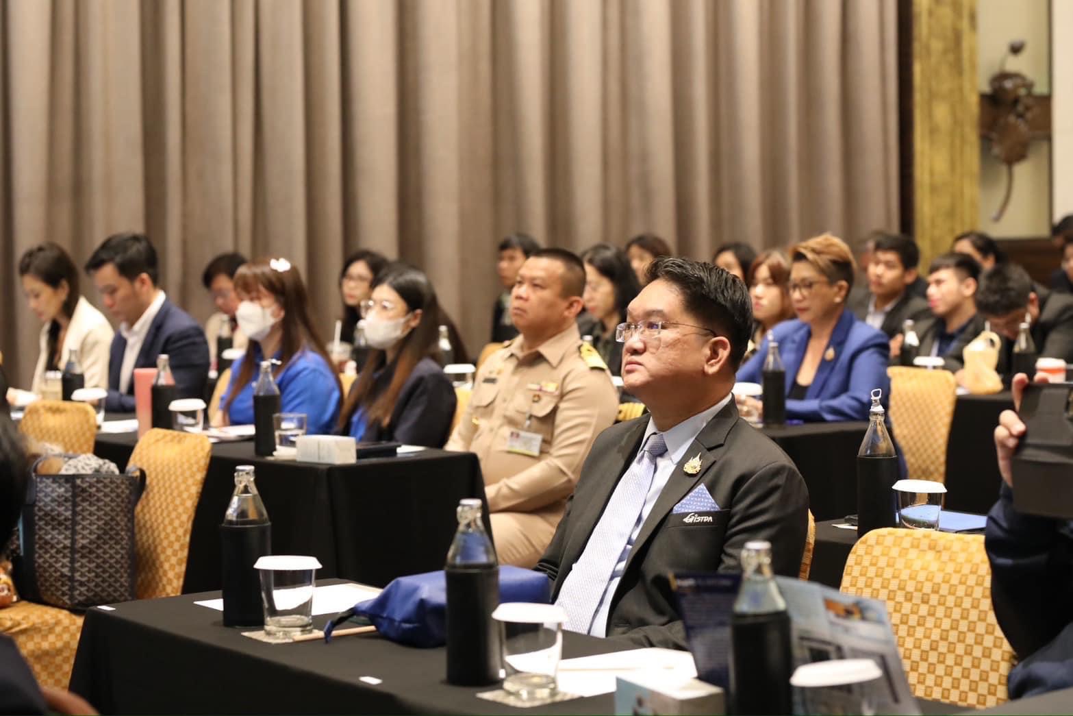 กรมการพัฒนาชุมชนร่วมงานสัมมนาเปิดตัว “แพลตฟอร์มกลางเพื่อแลกเปลี่ยนข้อมูลภูมิสารสนเทศของหน่วยงานสำหรับประชาชน (NGIS PLATFORM)”
