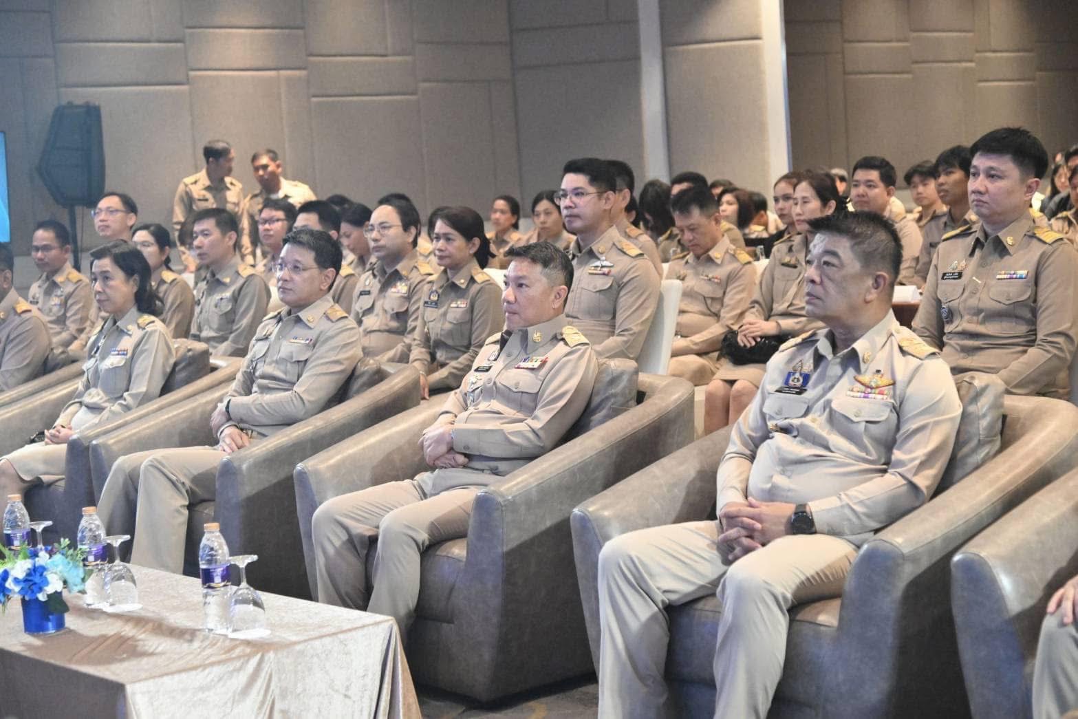 กรมการพัฒนาชุมชนร่วม Kick off โครงการระบบบริการสารสนเทศของกระทรวงมหาดไทย มุ่งพัฒนาศูนย์ข้อมูลกลางของประเทศ ควบคู่การพัฒนาบุคลากรด้านสารสนเทศ เพื่อบำบัดทุกข์ บำรุงสุขประชาชน