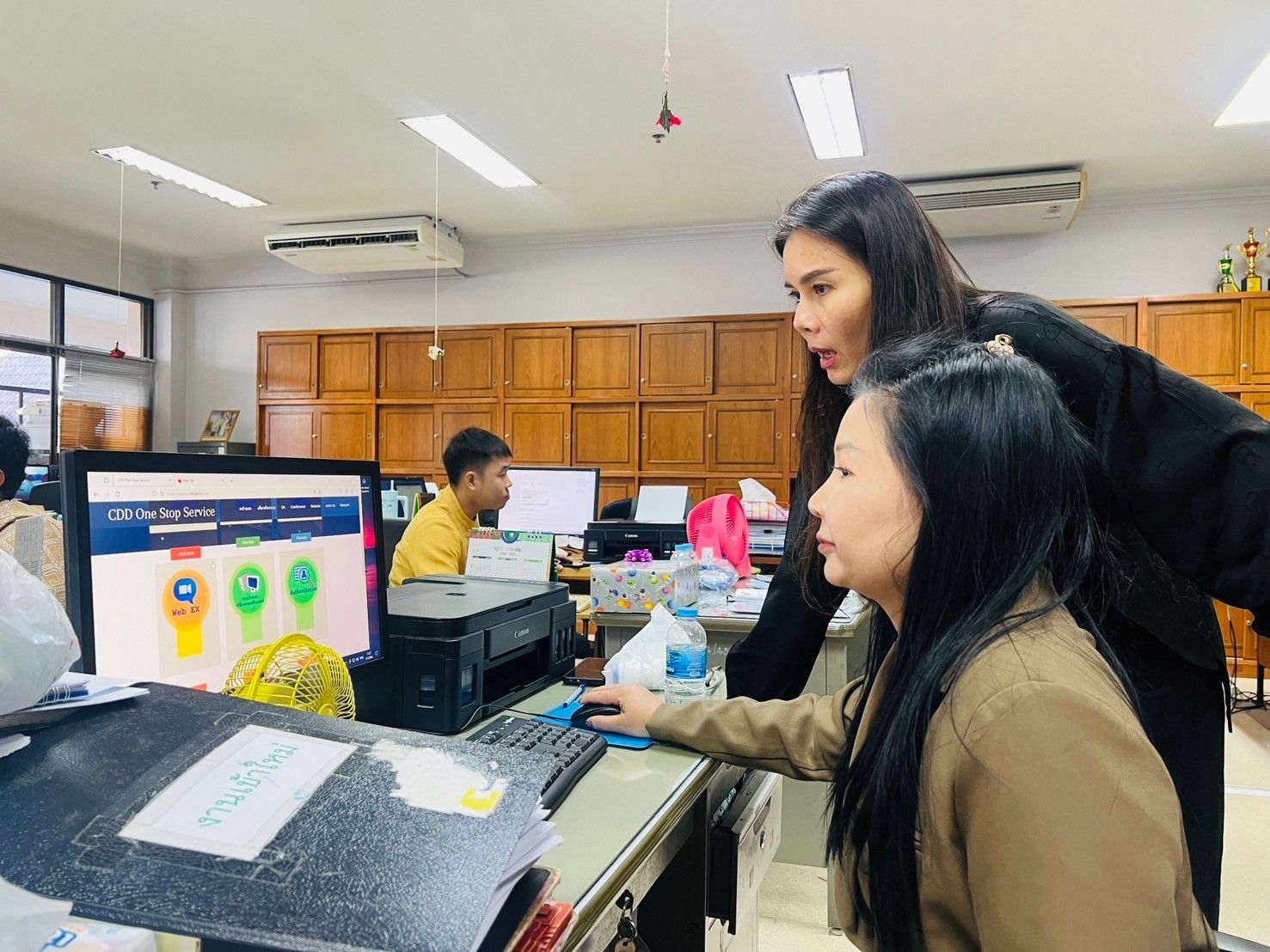 กรมการพัฒนาชุมชน สนับสนุนทีมไอทีลงพื้นที่ติดตามขับเคลื่อนงานระบบเทคโนโลยีสารสนเทศ เครือข่ายอินเตอร์เน็ต และความมั่นคงปลอดภัยสารสนเทศ ณ จังหวัดตรัง