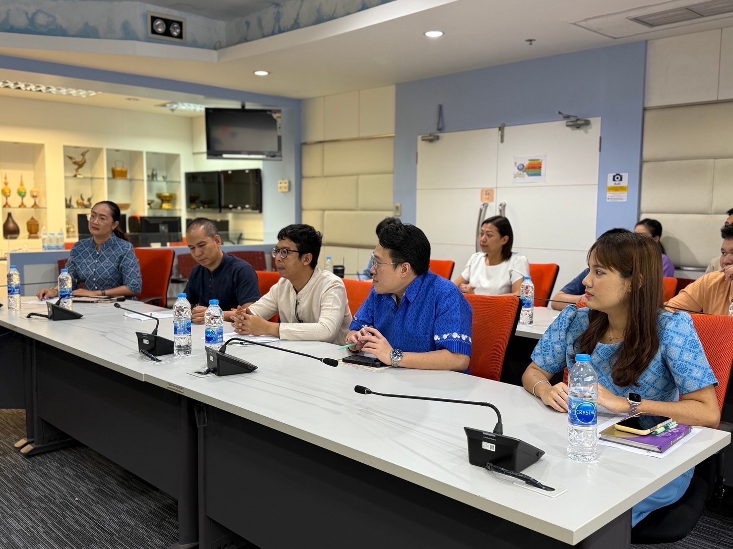 กรมการพัฒนาชุมชน ประชุมร่วมกับที่ปรึกษาฯ จากสำนักงานคณะกรรมการคุ้มครองข้อมูลส่วนบุคคล เพื่อสนับสนุนการใช้งานแพลตฟอร์มภาครัฐตามกฎหมายคุ้มครองข้อมูลส่วนบุคคล