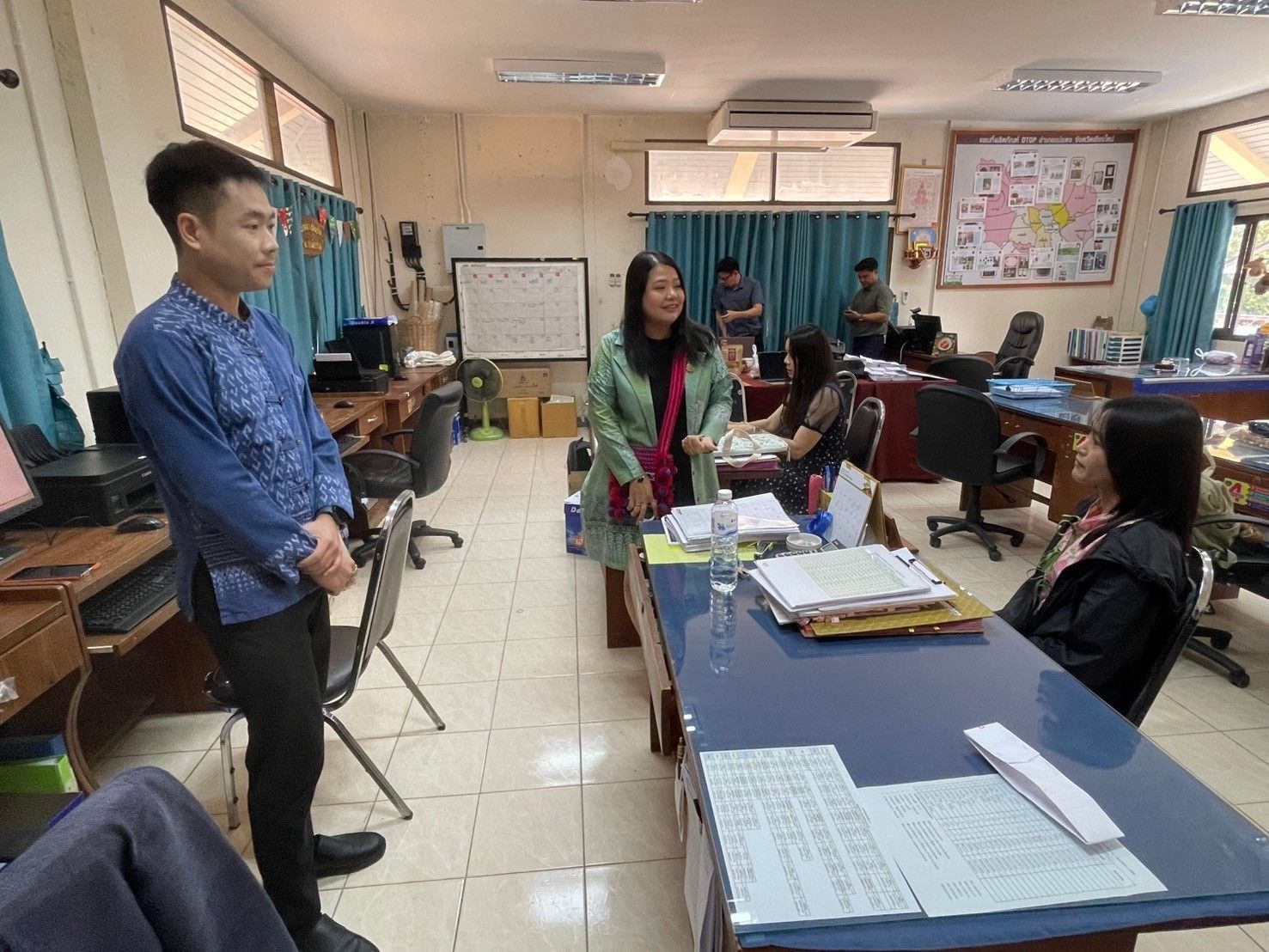 กรมการพัฒนาชุมชน สนับสนุนทีมไอทีลงพื้นที่ติดตามขับเคลื่อนงานระบบเทคโนโลยีสารสนเทศ เครือข่ายอินเตอร์เน็ต และความมั่นคงปลอดภัยสารสนเทศ ณ จังหวัดเชียงใหม่