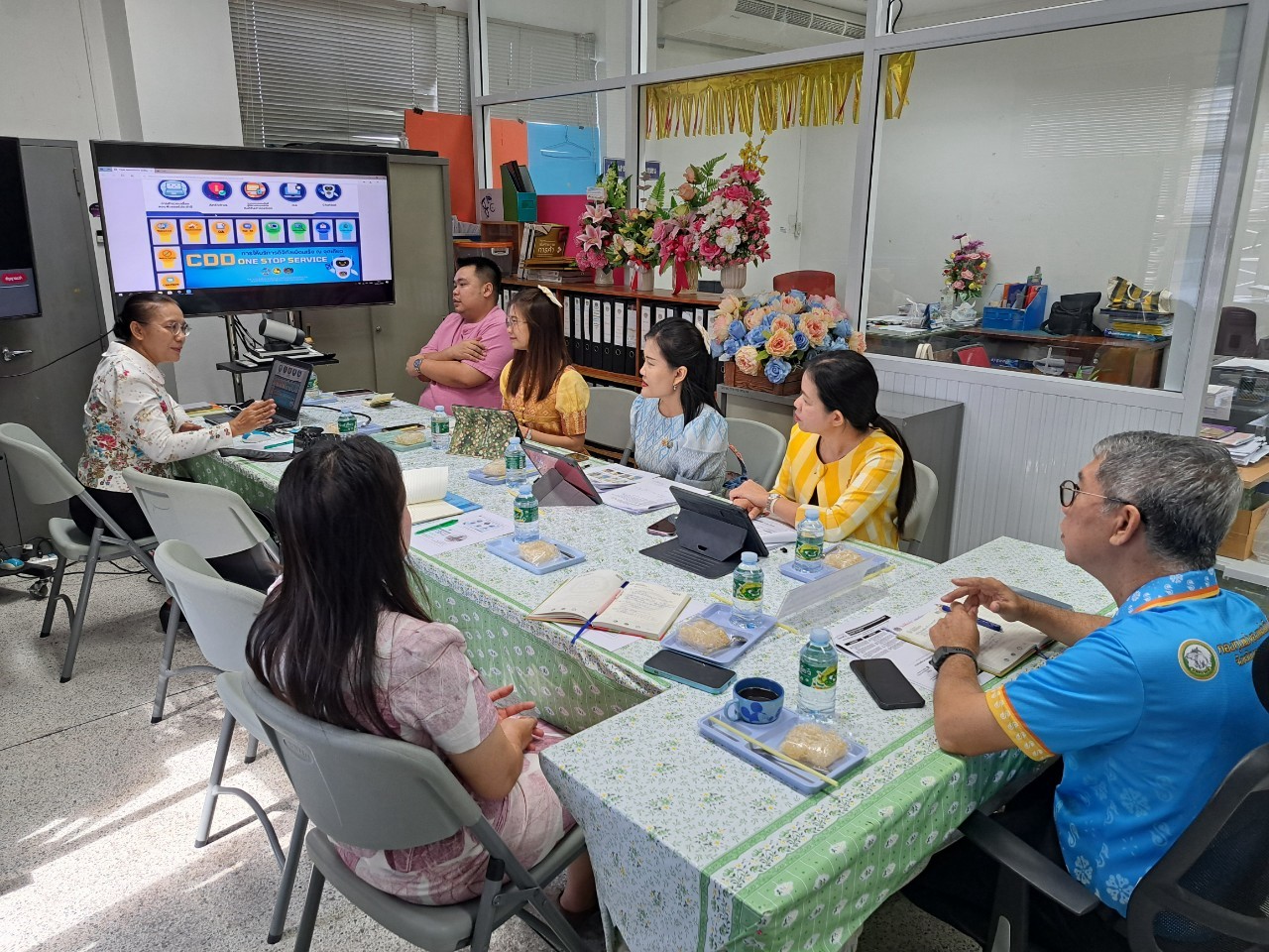 ศสท. ลงพื้นที่สนับสนุนการขับเคลื่อนงานตามภารกิจของศูนย์สารสนเทศเพื่อการพัฒนาชุมชน ณ สำนักงานพัฒนาชุมชนจังหวัดนครนายก พร้อมทั้งติดตามการดำเนินงาน “ศูนย์สารสนเทศตำบลต้นแบบเพื่อพัฒนาคุณภาพชีวิต” ณ ตำบลดงละคร อำเภอเมืองนครนายก จังหวัดนครนายก