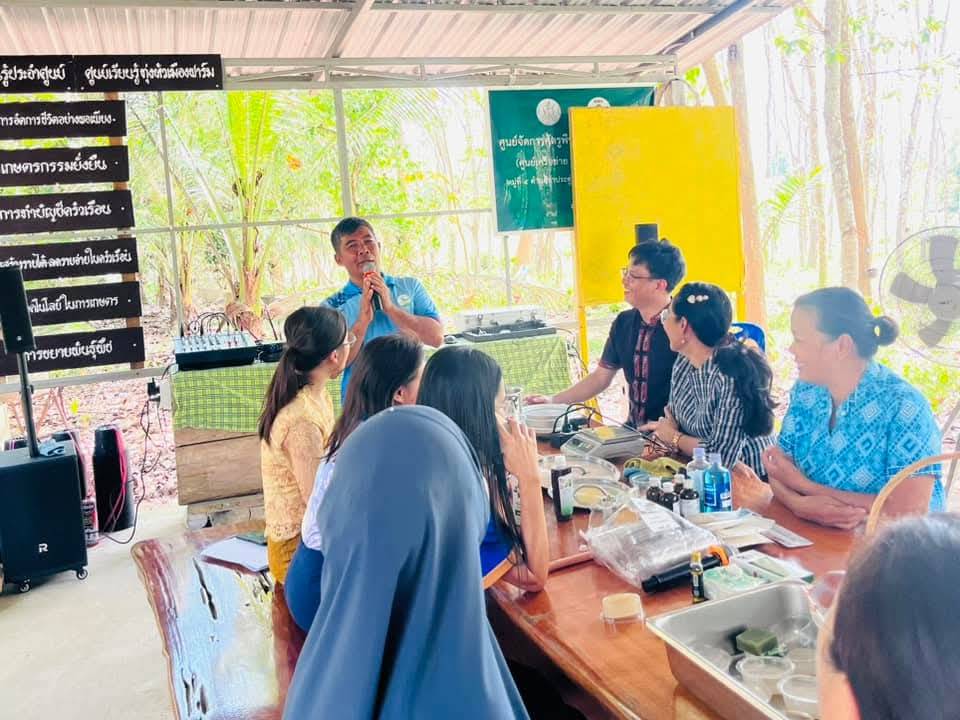 ศสท. ลงพื้นที่สนับสนุนการขับเคลื่อนงานสารสนเทศเพื่อการพัฒนาชุมชน และติดตามการดำเนินงานสารสนเทศตำบลต้นแบบเพื่อการพัฒนาคุณภาพชีวิต ณ อำเภอนาหม่อม และอำเภอนาทวี จังหวัดสงขลา 🧜