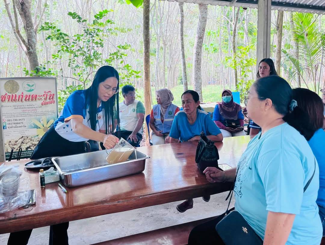 ศสท. ลงพื้นที่สนับสนุนการขับเคลื่อนงานสารสนเทศเพื่อการพัฒนาชุมชน และติดตามการดำเนินงานสารสนเทศตำบลต้นแบบเพื่อการพัฒนาคุณภาพชีวิต ณ อำเภอนาหม่อม และอำเภอนาทวี จังหวัดสงขลา 🧜