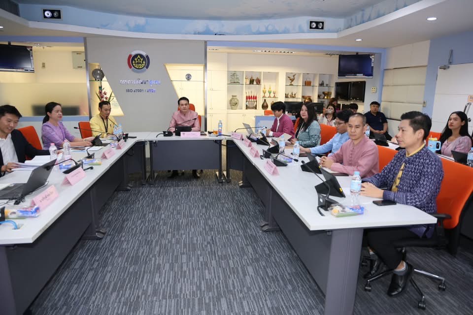 พช. ก้าวสู่องค์กรดิจิทัล มุ่งพัฒนาบุคลากร เติมทักษะ AI ผ่าน Big Data ระบบวิเคราะห์ข้อมูลเชิงพื้นที่เพื่อการพัฒนาการบริหารคุณภาพชีวิตคนไทยอย่างยั่งยืน