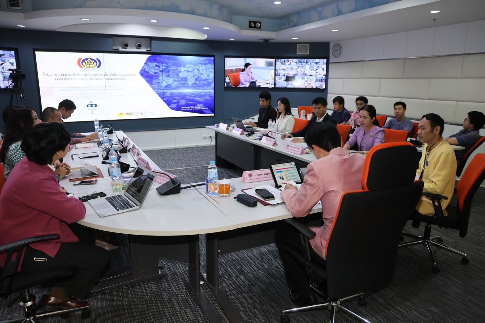 พช. ก้าวสู่องค์กรดิจิทัล มุ่งพัฒนาบุคลากร เติมทักษะ AI ผ่าน Big Data ระบบวิเคราะห์ข้อมูลเชิงพื้นที่เพื่อการพัฒนาการบริหารคุณภาพชีวิตคนไทยอย่างยั่งยืน