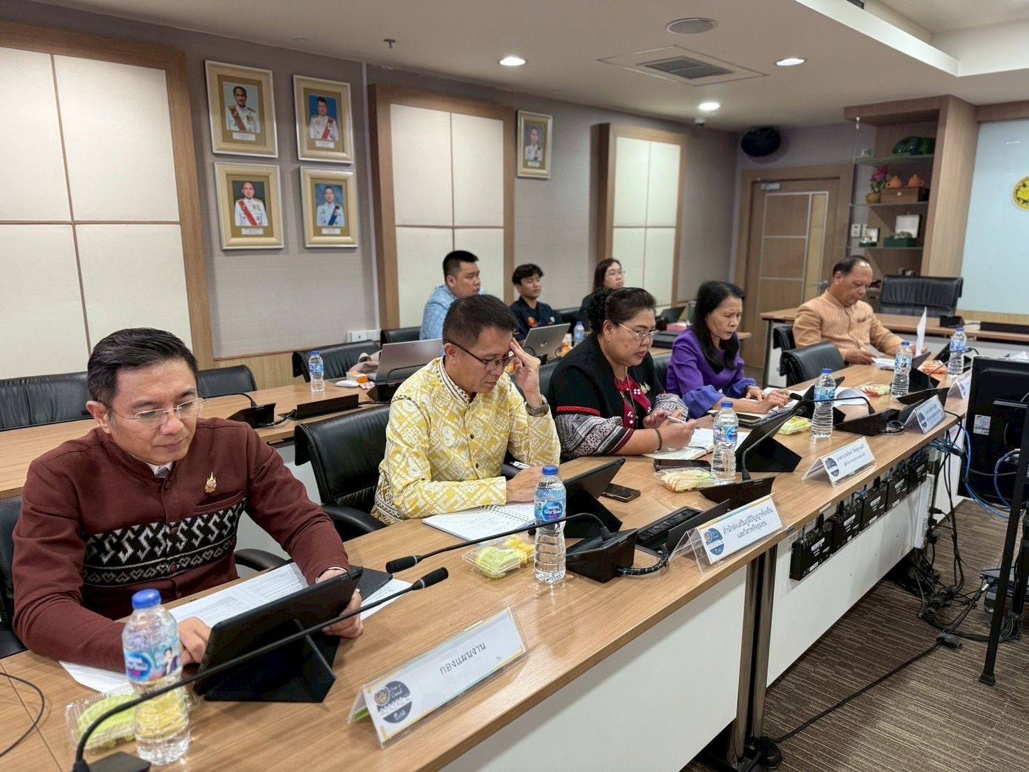 พช. เดินหน้ายกระดับเทคโนโลยี ยึดหลักความมั่นคง – โปร่งใส – คุ้มค่า เพื่อประโยชน์สูงสุดของประชาชน ผ่านการประชุมคณะกรรมการบริหารและจัดหาระบบคอมพิวเตอร์ กรมการพัฒนาชุมชน ครั้งที่ 1/2568