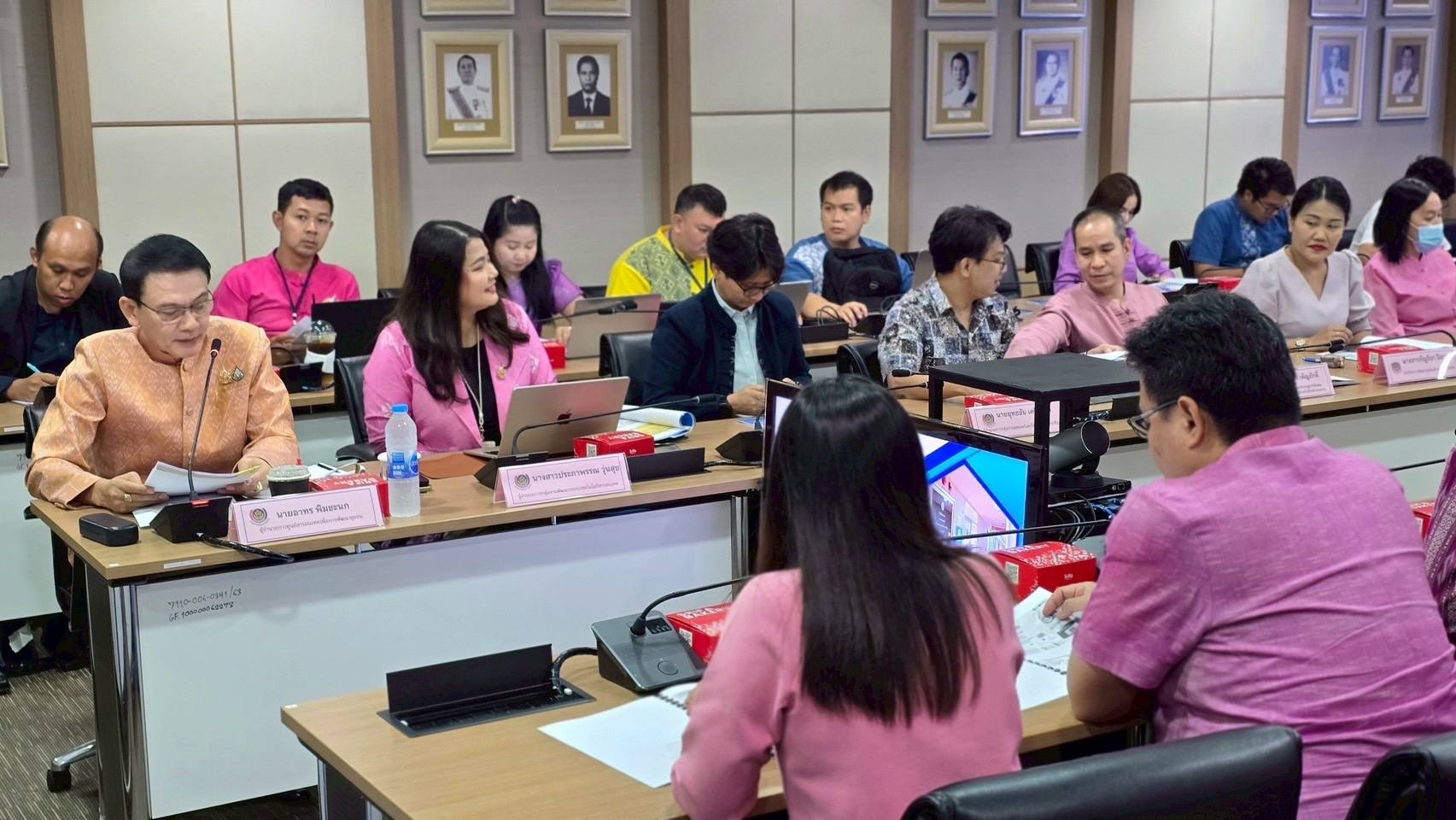 กรมการพัฒนาชุมชนประชุมทบทวนฝ่ายบริหาร (Management Review) เพื่อรักษาความมั่นคงปลอดภัยของฐานข้อมูลสารสนเทศที่สำคัญของกรมการพัฒนาชุมชน ให้เป็นไปตามมาตรฐาน ISO 27001 : 2022