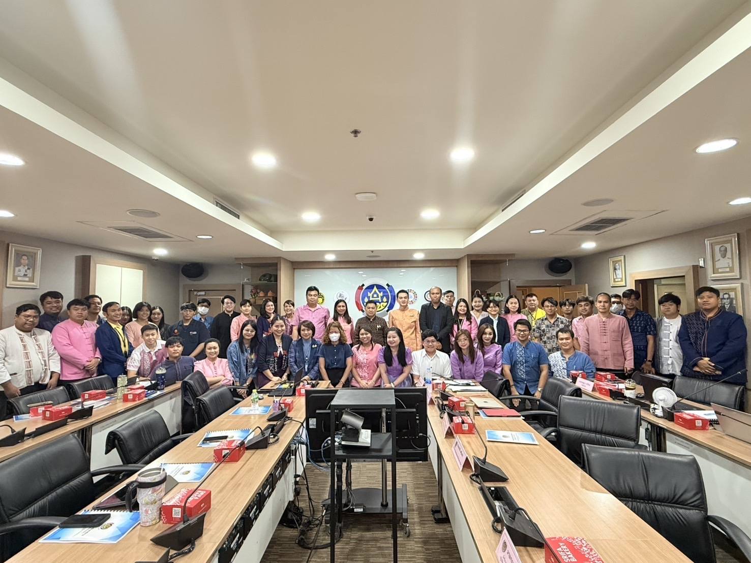 กรมการพัฒนาชุมชนประชุมทบทวนฝ่ายบริหาร (Management Review) เพื่อรักษาความมั่นคงปลอดภัยของฐานข้อมูลสารสนเทศที่สำคัญของกรมการพัฒนาชุมชน ให้เป็นไปตามมาตรฐาน ISO 27001 : 2022