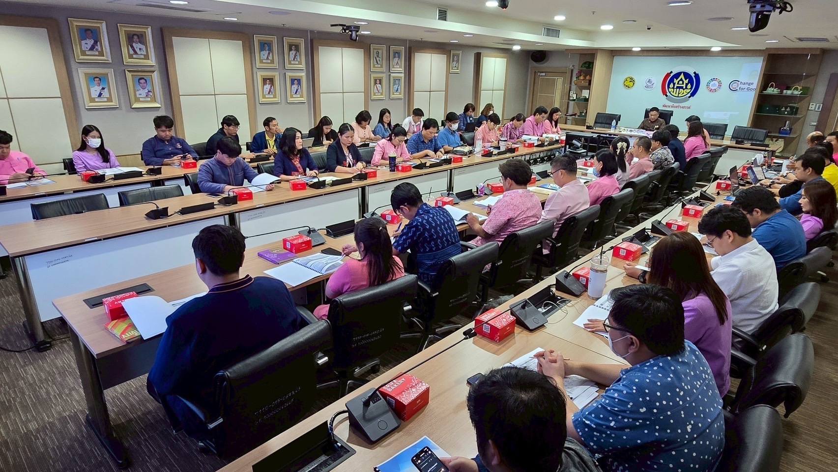 กรมการพัฒนาชุมชนประชุมทบทวนฝ่ายบริหาร (Management Review) เพื่อรักษาความมั่นคงปลอดภัยของฐานข้อมูลสารสนเทศที่สำคัญของกรมการพัฒนาชุมชน ให้เป็นไปตามมาตรฐาน ISO 27001 : 2022